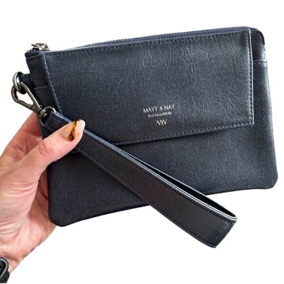 Matt & Nat Wristlet Vegan Leather Wallet Clutch Blue Removable Strap Distressed - Picture 2 of 12